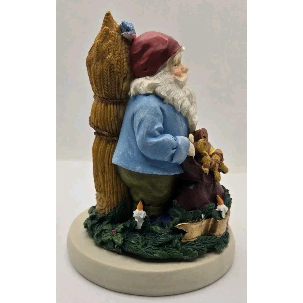 Ellies Kitchen Santa's of the World Set of 4 Sweden, Austria, Italy & USA No Box